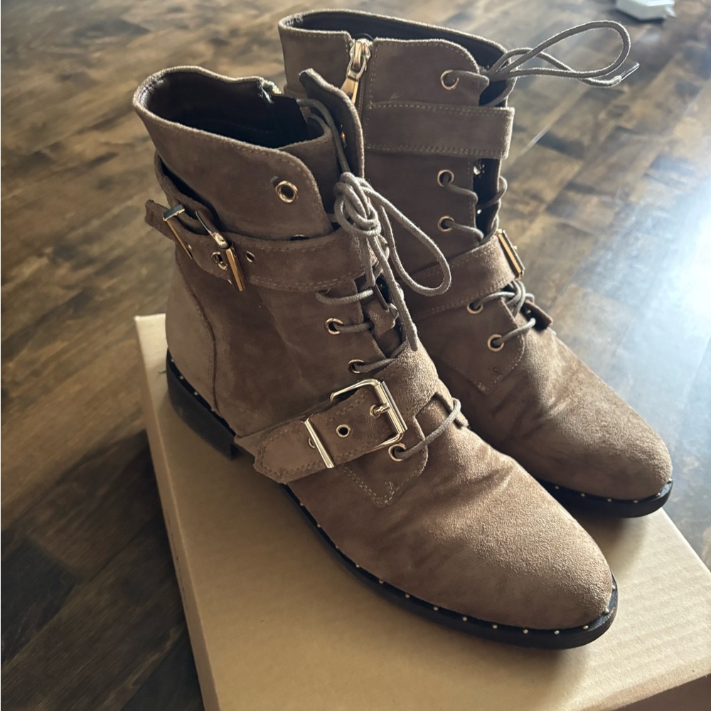 Stylish Tan Ankle Boots